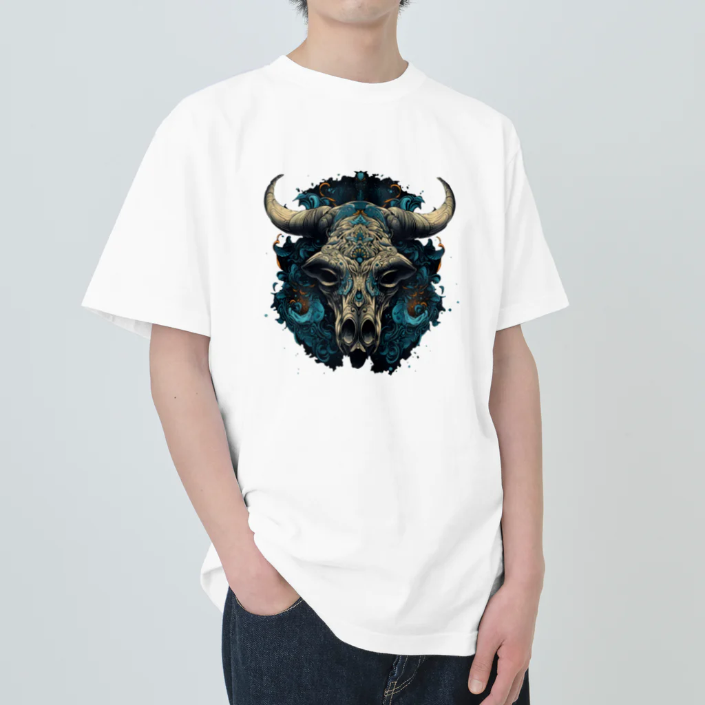 Luminorの牛頭幻想図 Heavyweight T-Shirt