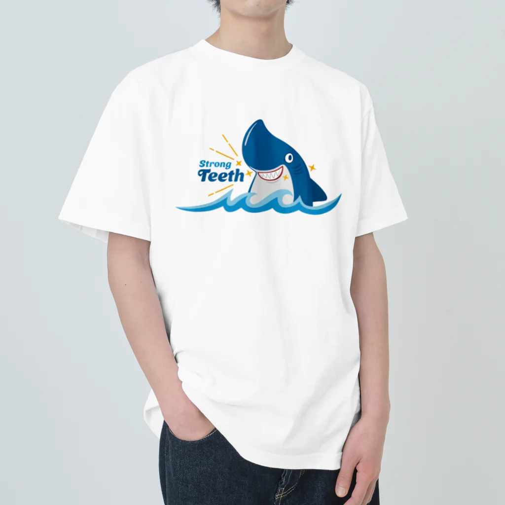 kocoon（コクーン）のサメの強い歯 Heavyweight T-Shirt