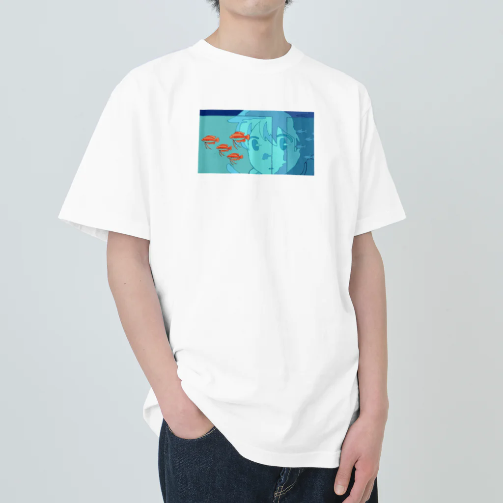 yuei_00の水槽を見てる男子高校生 Heavyweight T-Shirt