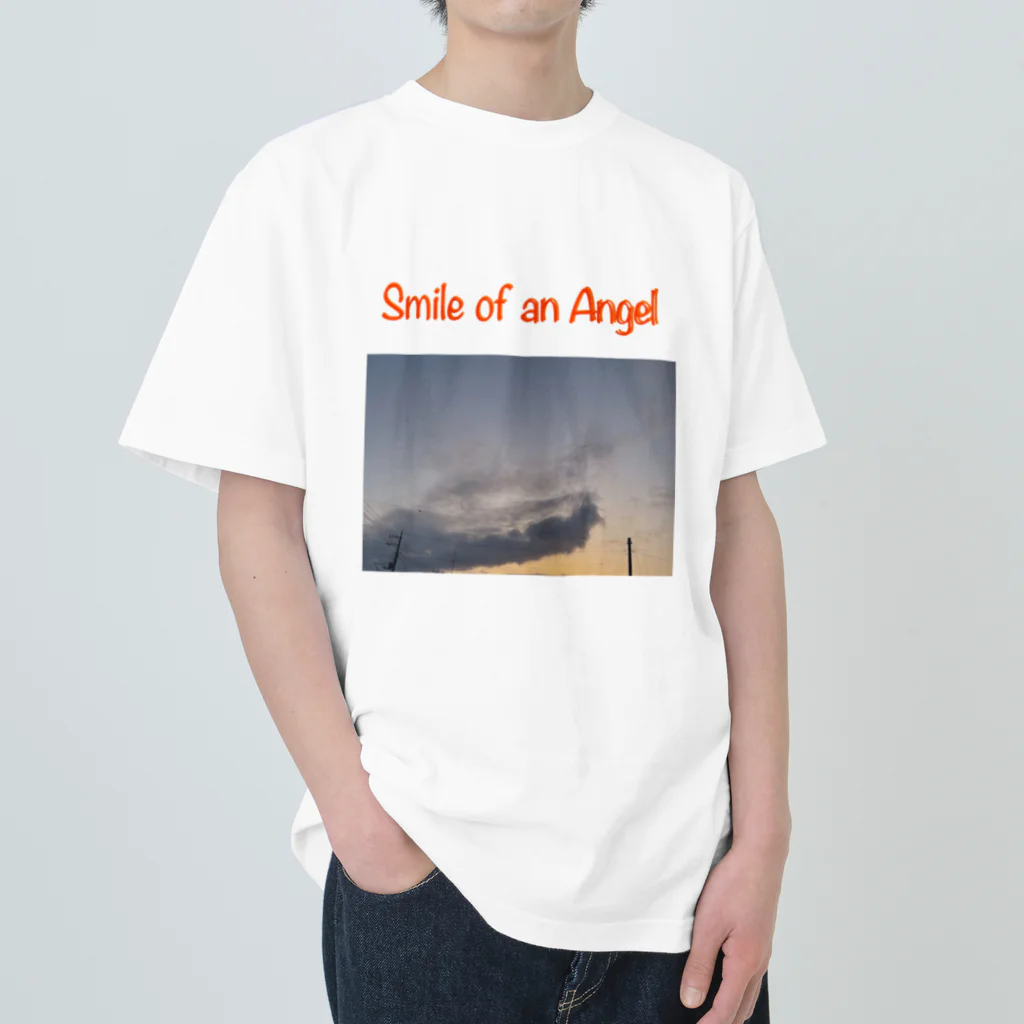 2929gawDesignShop358のSmile of an Angel Heavyweight T-Shirt
