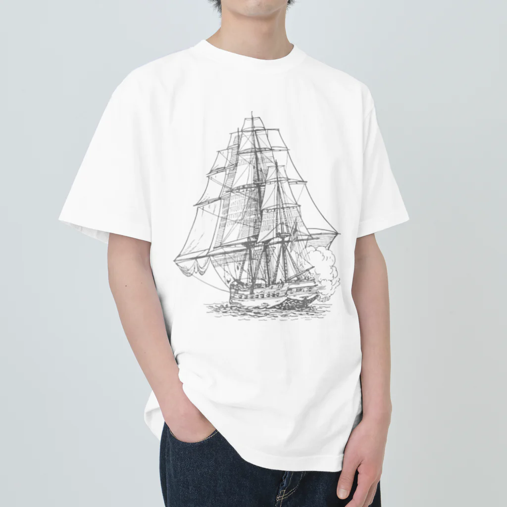 ToFu Creative Studioの帆船 Heavyweight T-Shirt