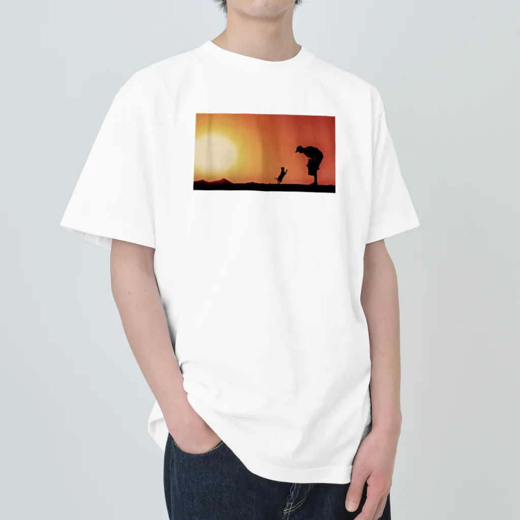 ukabuboshioの猫と夕日 Heavyweight T-Shirt