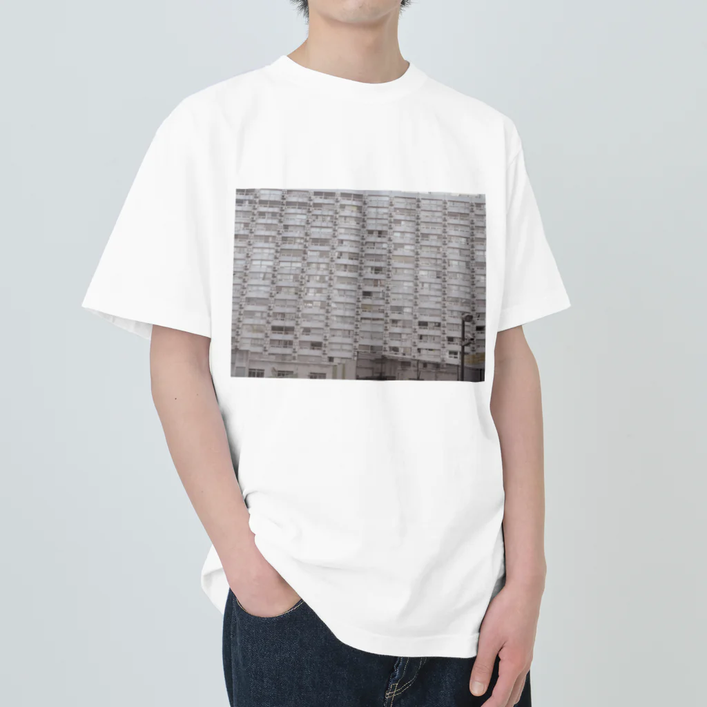 羊の空想街のアパートメント（ブルー） Heavyweight T-Shirt