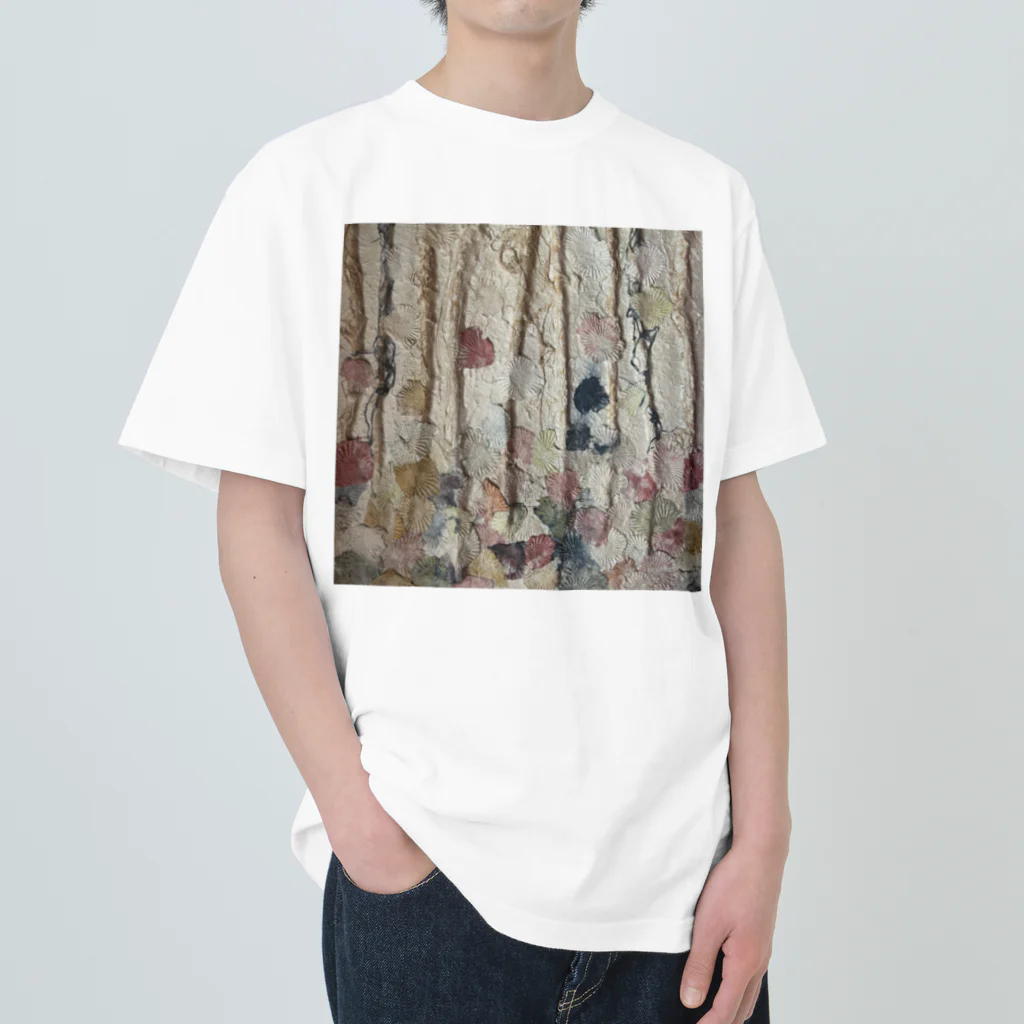 Warabi  Paper CompanyのYurara Heavyweight T-Shirt