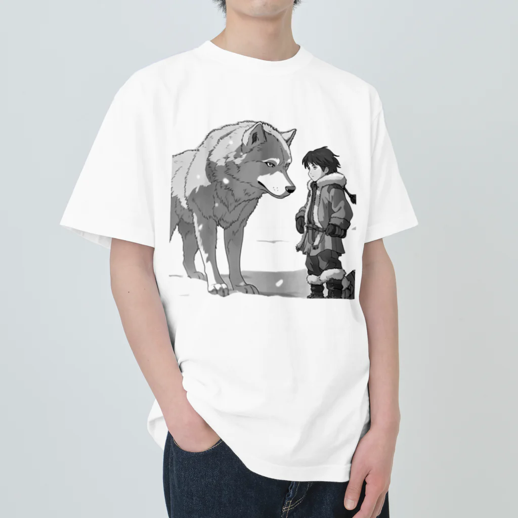 桜音ことこ企画の雪原の少年とオオカミ Heavyweight T-Shirt