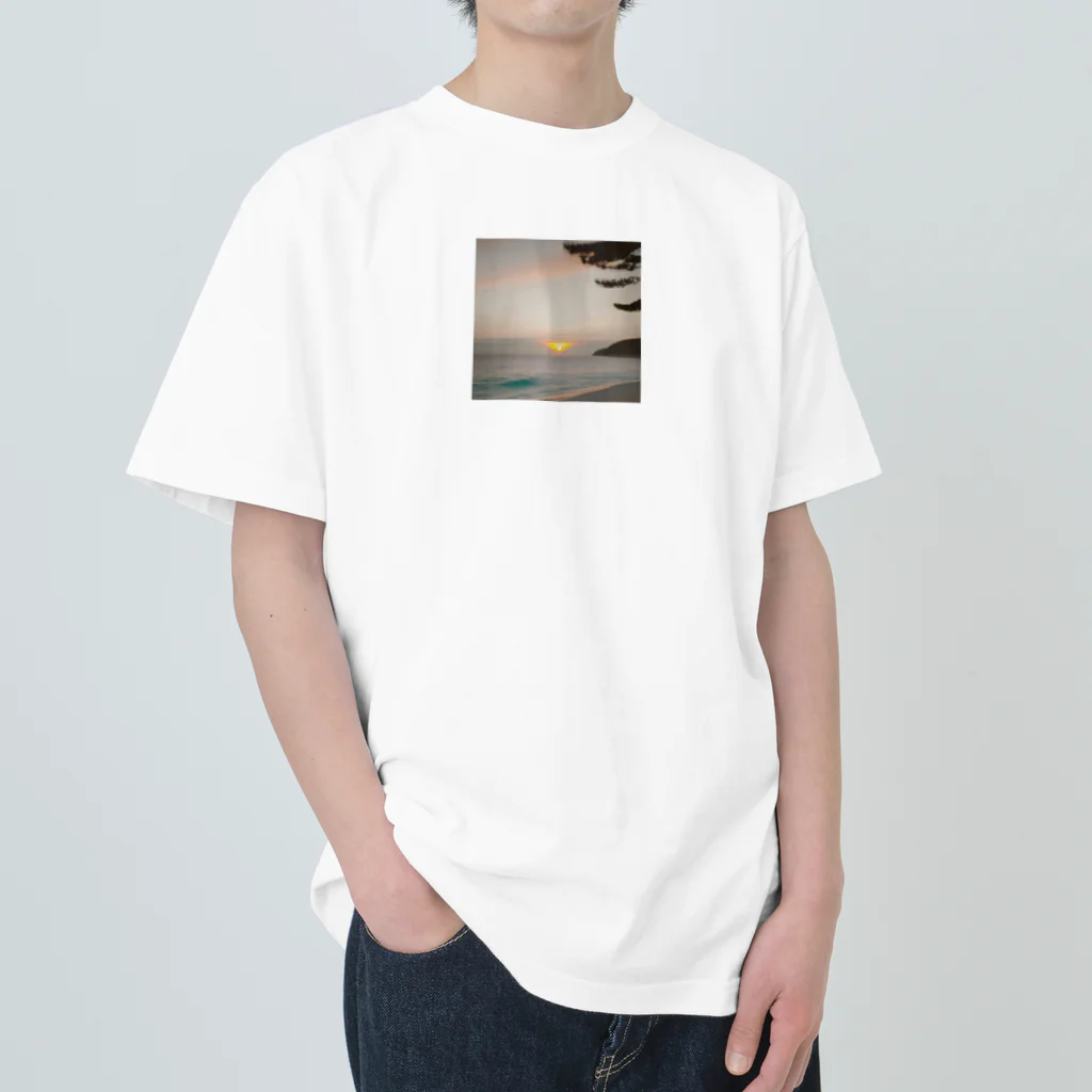 持続可能なサプライショップの海と夕日 Heavyweight T-Shirt