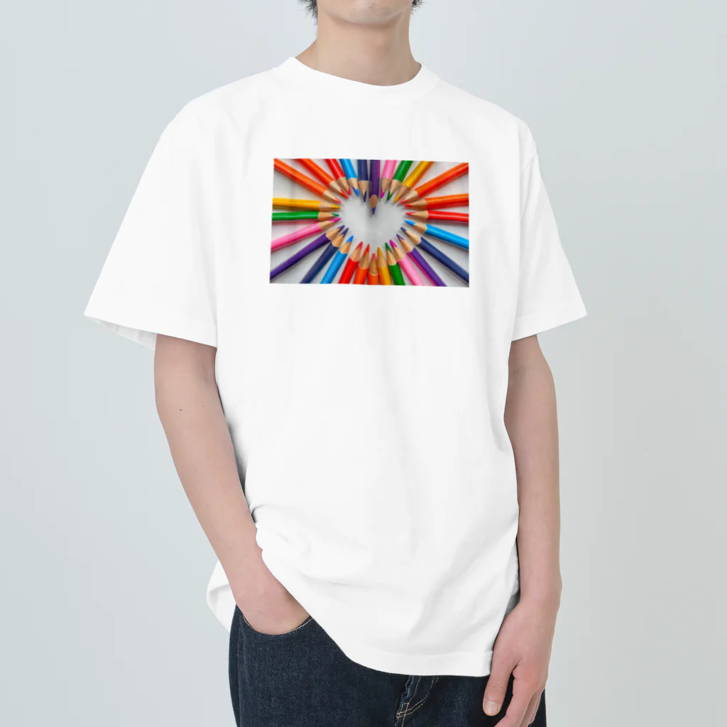 invitationのカラフルハート Heavyweight T-Shirt