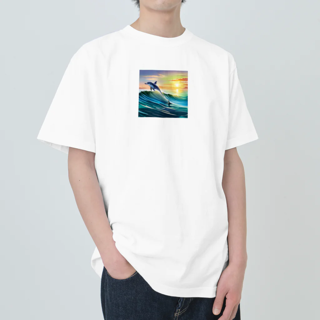 itacyoko(AIイラスト屋)の夕暮れで飛ぶイルカ Heavyweight T-Shirt