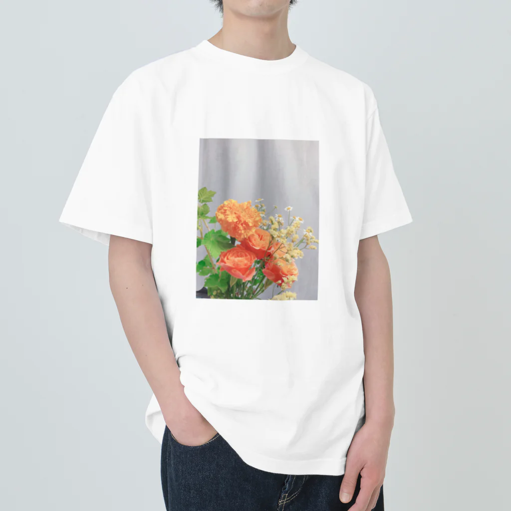 0showのflo_12 Heavyweight T-Shirt