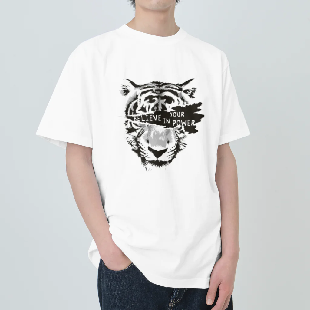 シャシャキオリジナルの脱走中の虎さん Heavyweight T-Shirt