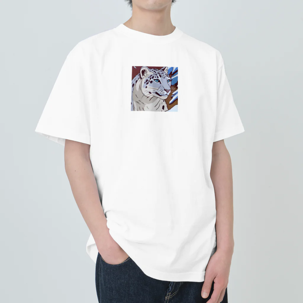 アニマルデザインの息を潜めるユキヒョウ Heavyweight T-Shirt