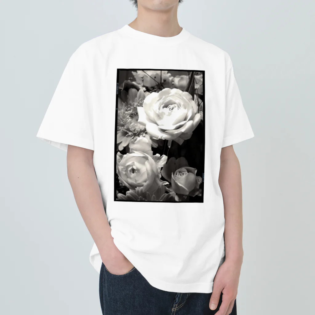 Miyayan☆　癒やし絵カフェの薔薇静香 ヘビーウェイトTシャツ