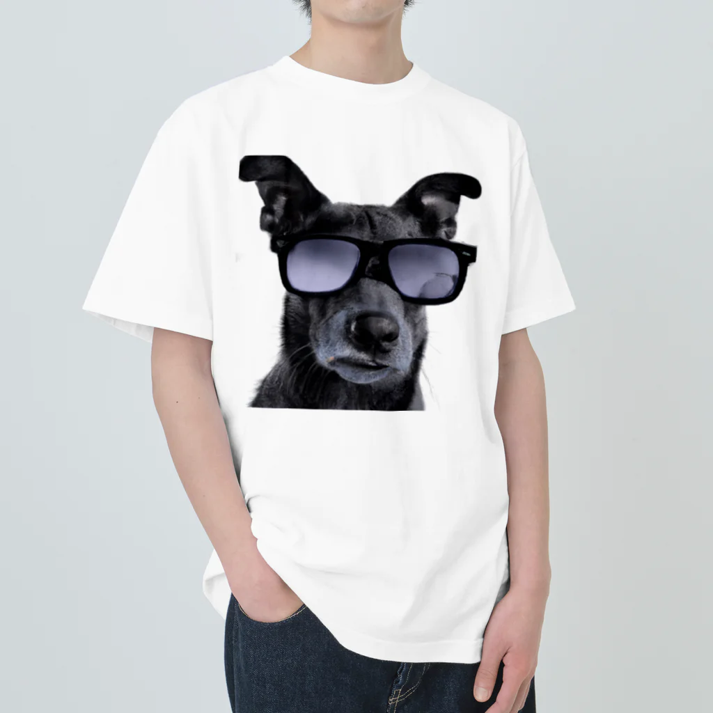 dogstagram.jpのサングラスをかけた犬 ヘビーウェイトTシャツ