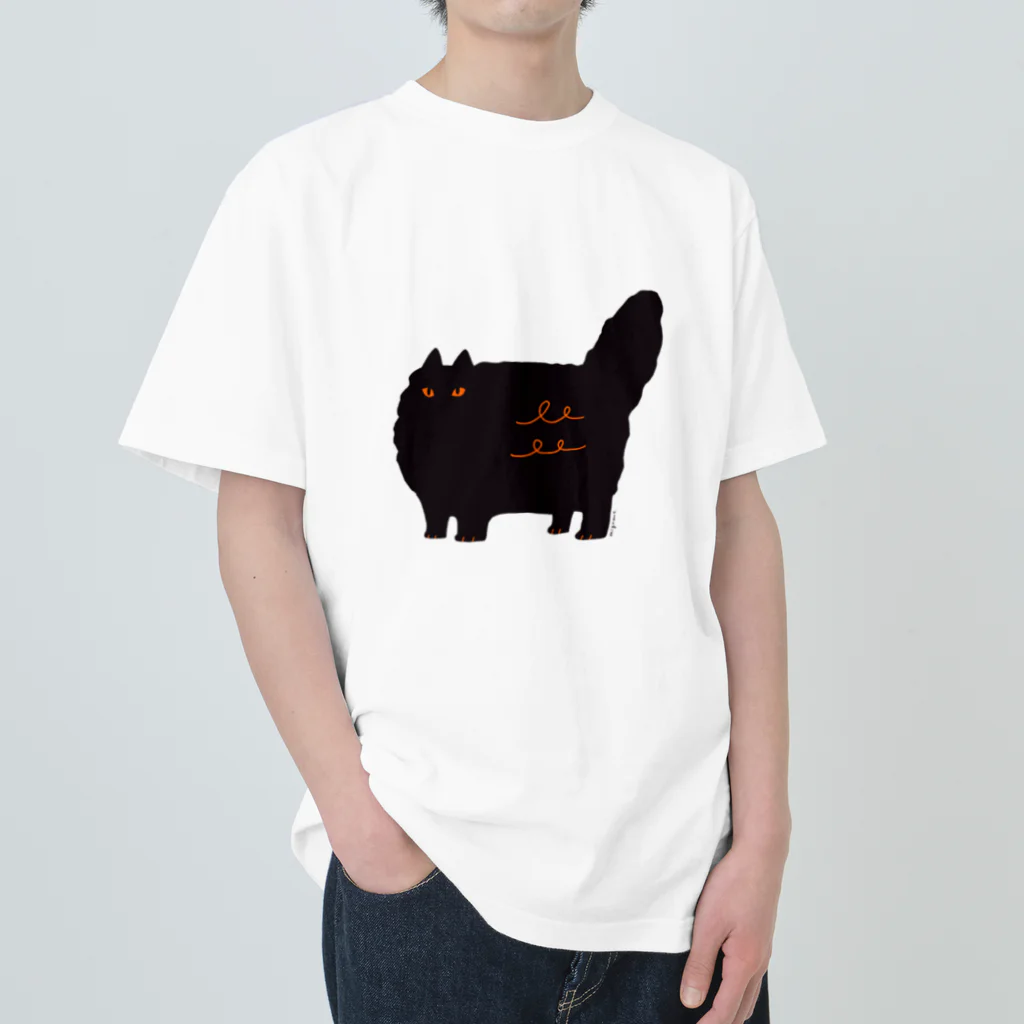 migrantの強気な黒猫 ヘビーウェイトTシャツ