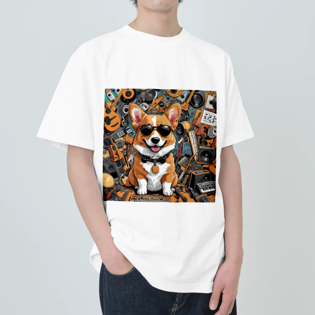 アニマルアーティファクトの楽器に囲まれているコーギー Heavyweight T-Shirt