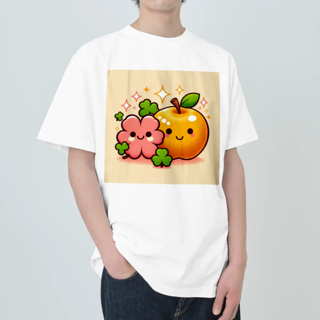金運上昇金のリンゴの恋愛運アップの金のリンゴとピンクのクローバー Heavyweight T-Shirt