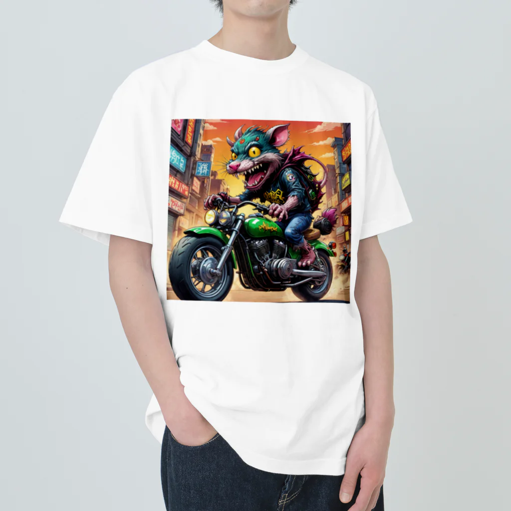 LEAD !のかわいくてクールなモンスターがアメリカンスタイルのバイクに乗っている様子 Heavyweight T-Shirt