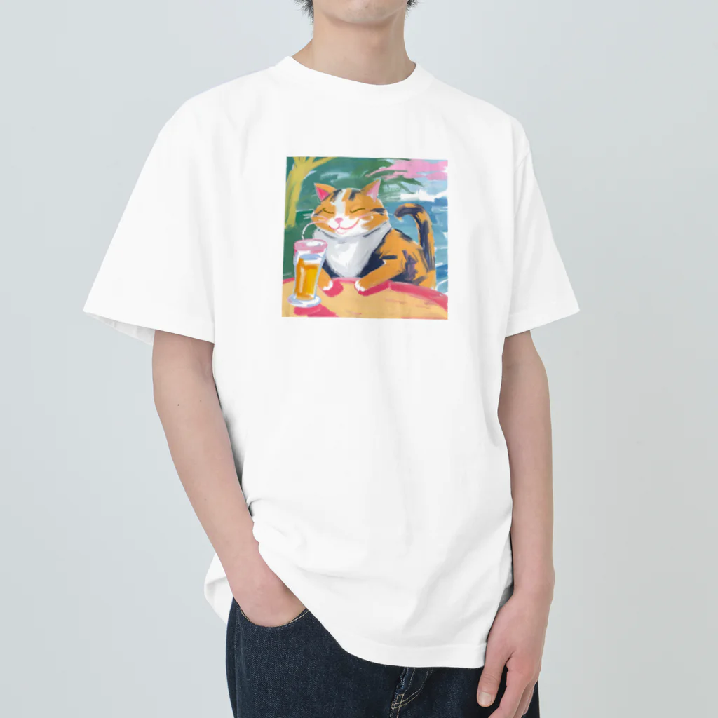 tanather shopのビールを飲んで幸せそうなネコさん Heavyweight T-Shirt