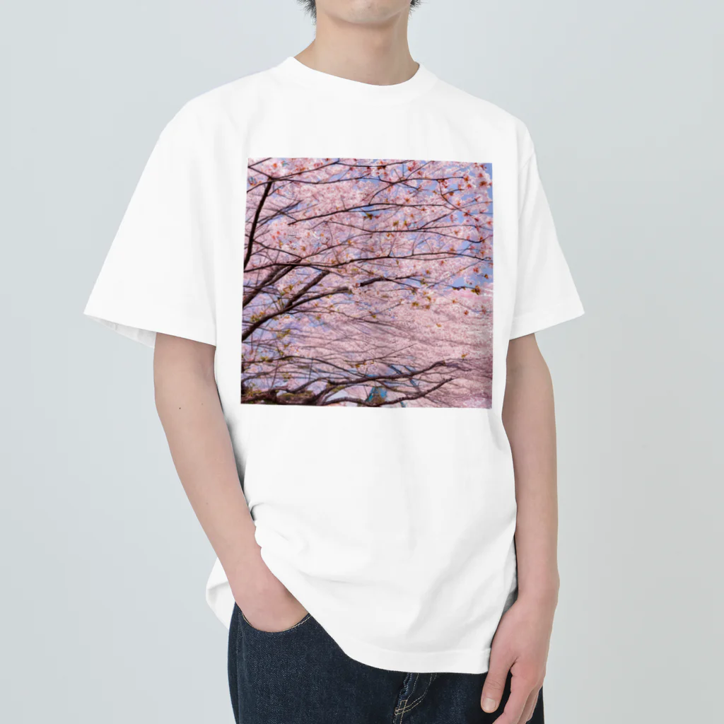 辺賦志ショップの美しき桜 Heavyweight T-Shirt