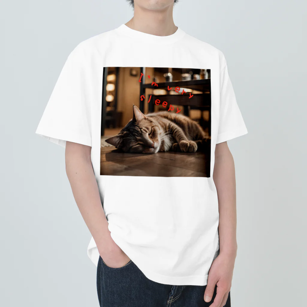 moriyama1981の眠たい猫 Heavyweight T-Shirt