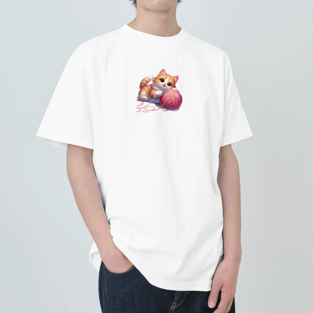 29Q.comの毛糸で遊ぶ猫２ Heavyweight T-Shirt