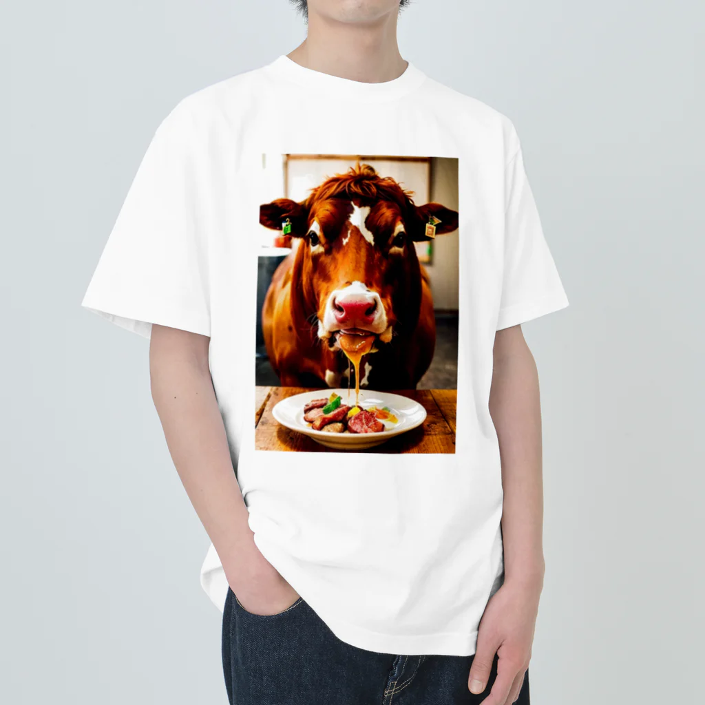 WhiteLionの牛肉を食べたい牛 ヘビーウェイトTシャツ