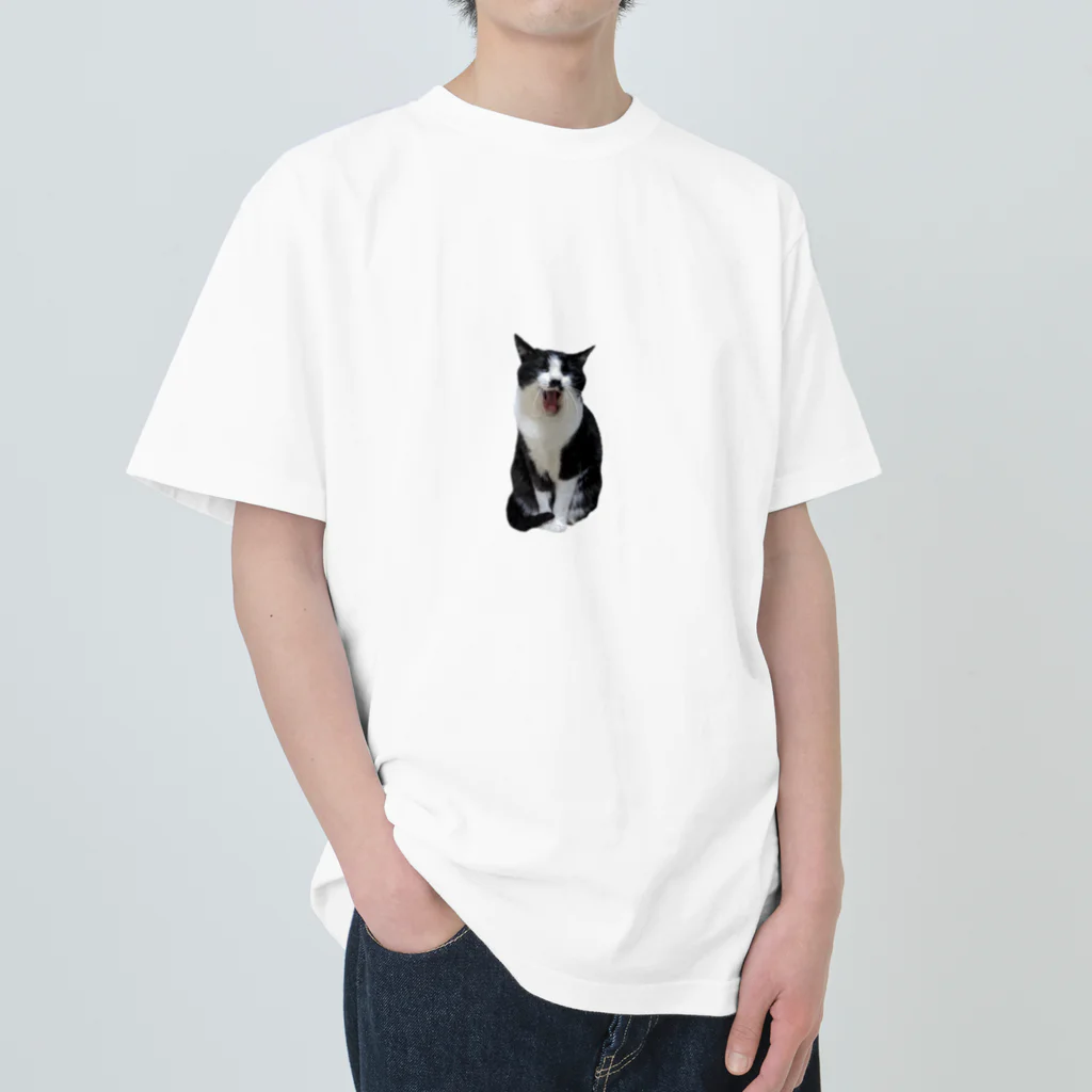 Aさん@😺里親募集中の白黒猫のあくび Heavyweight T-Shirt