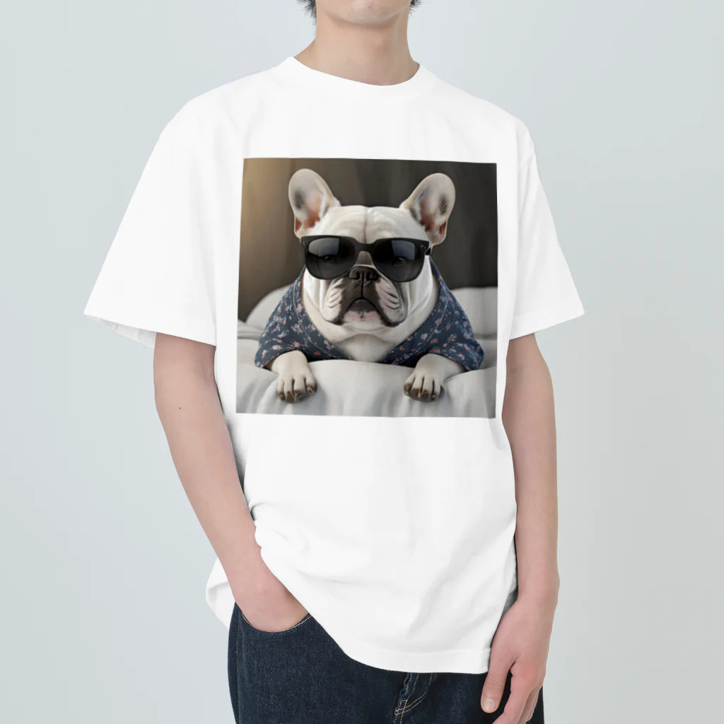 SI-SAAのおやすみBOSS犬 Heavyweight T-Shirt