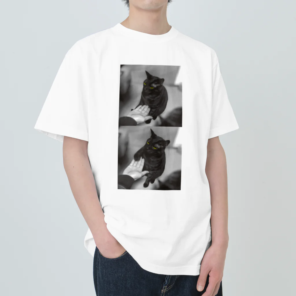 猫背屋のお手をする猫（タテ） Heavyweight T-Shirt