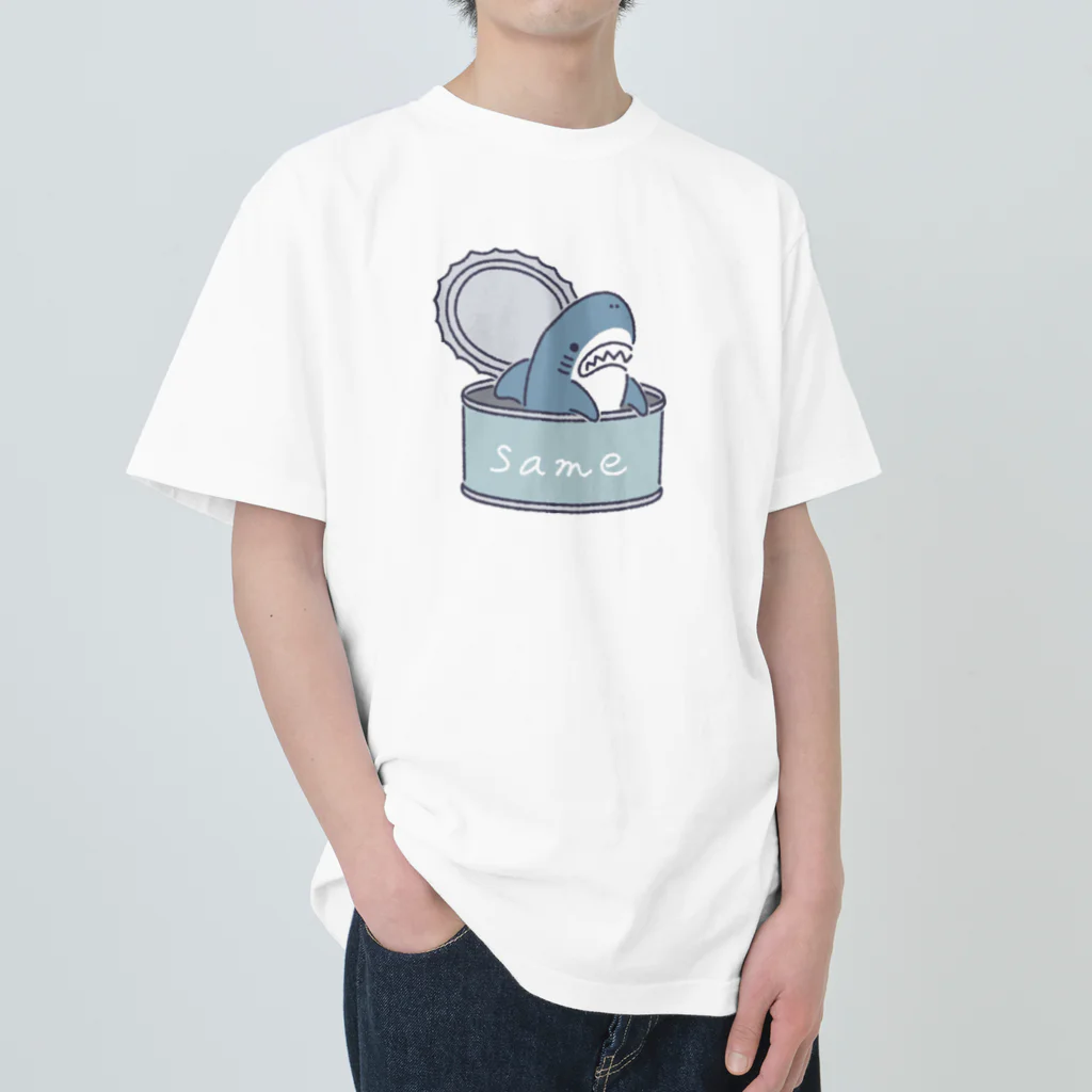 サメ わりとおもいのサメの缶詰 Heavyweight T-Shirt