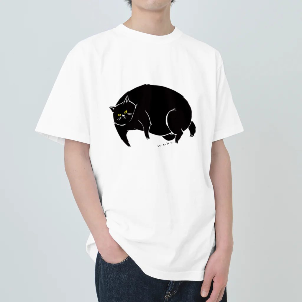 タバタ画房のふてぶてしいクロねこ Heavyweight T-Shirt