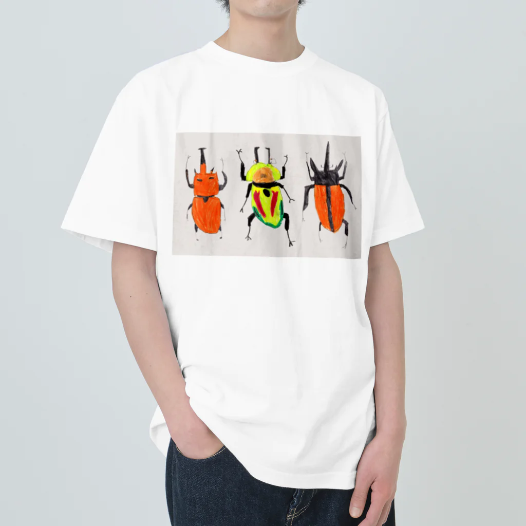 ６歳画伯の店の画伯の作品『かっこいいクワガタとカブトムシ』 ヘビーウェイトTシャツ