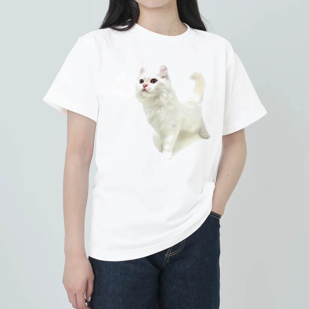 Milkoftheguineapigの白猫 Heavyweight T-Shirt