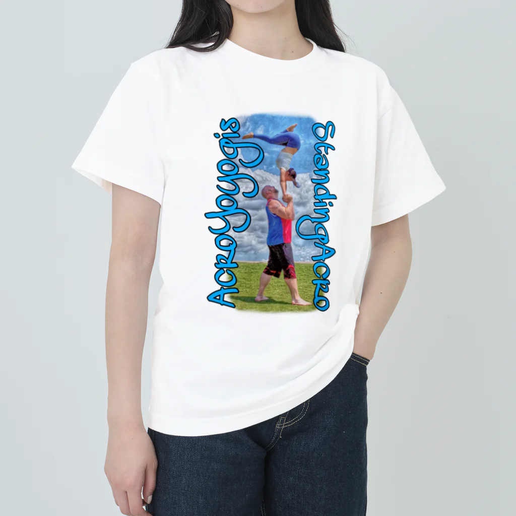 JuggernautCheerのAcroyoyogis StandingAcro7 Heavyweight T-Shirt