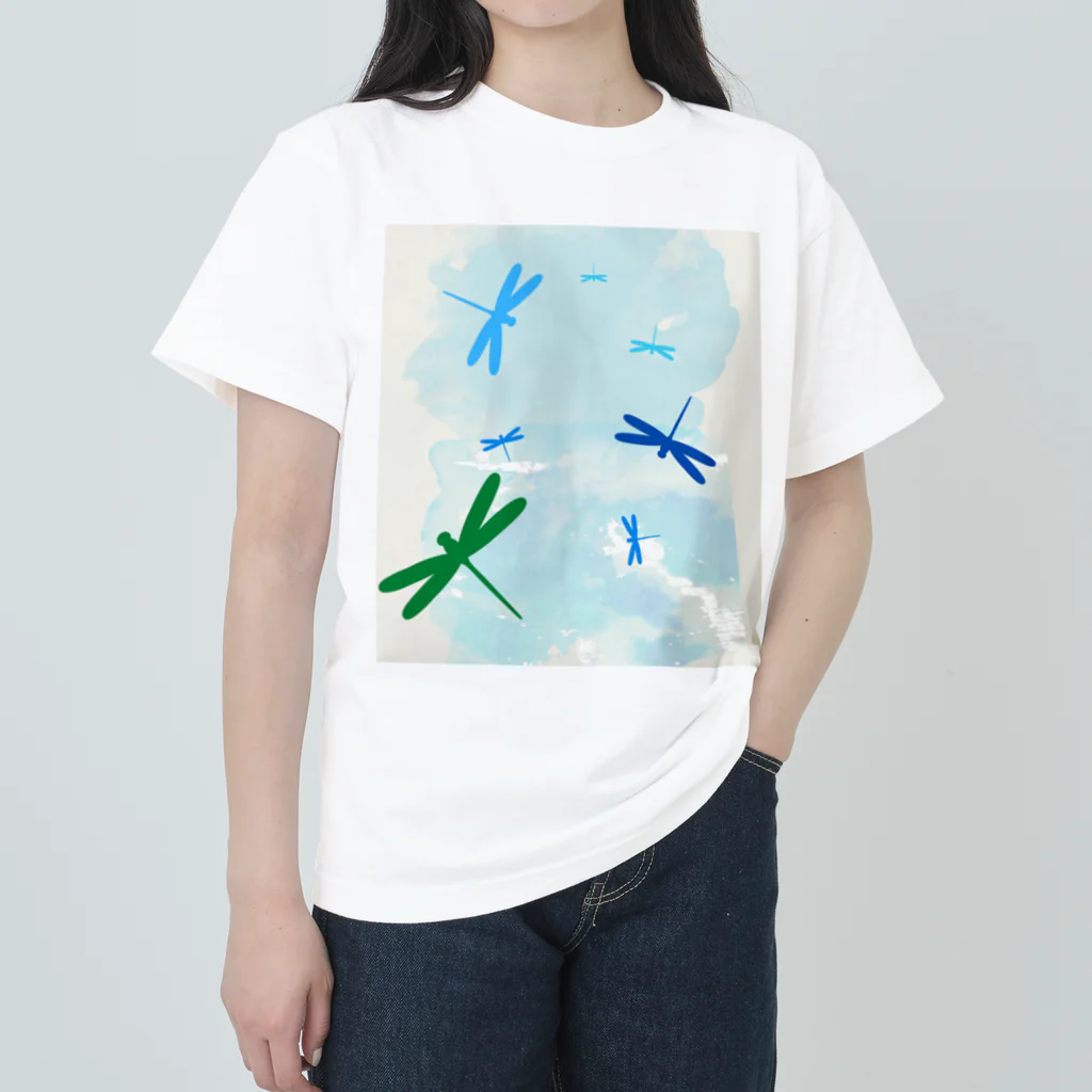 ヘーゼル色のどんぐりまなこの青空にとんぼ① Heavyweight T-Shirt