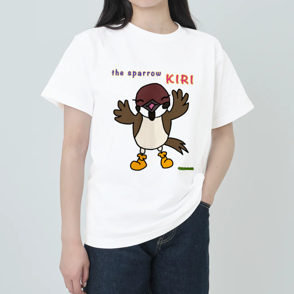 旅するスズメのスズメのキリちゃん　バンザイポーズ ヘビーウェイトTシャツ