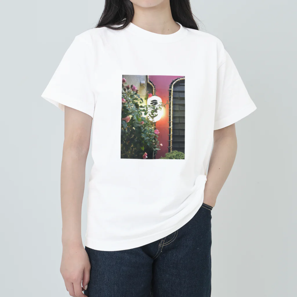 asami　otomoの薔薇とラーメン（点灯） ヘビーウェイトTシャツ