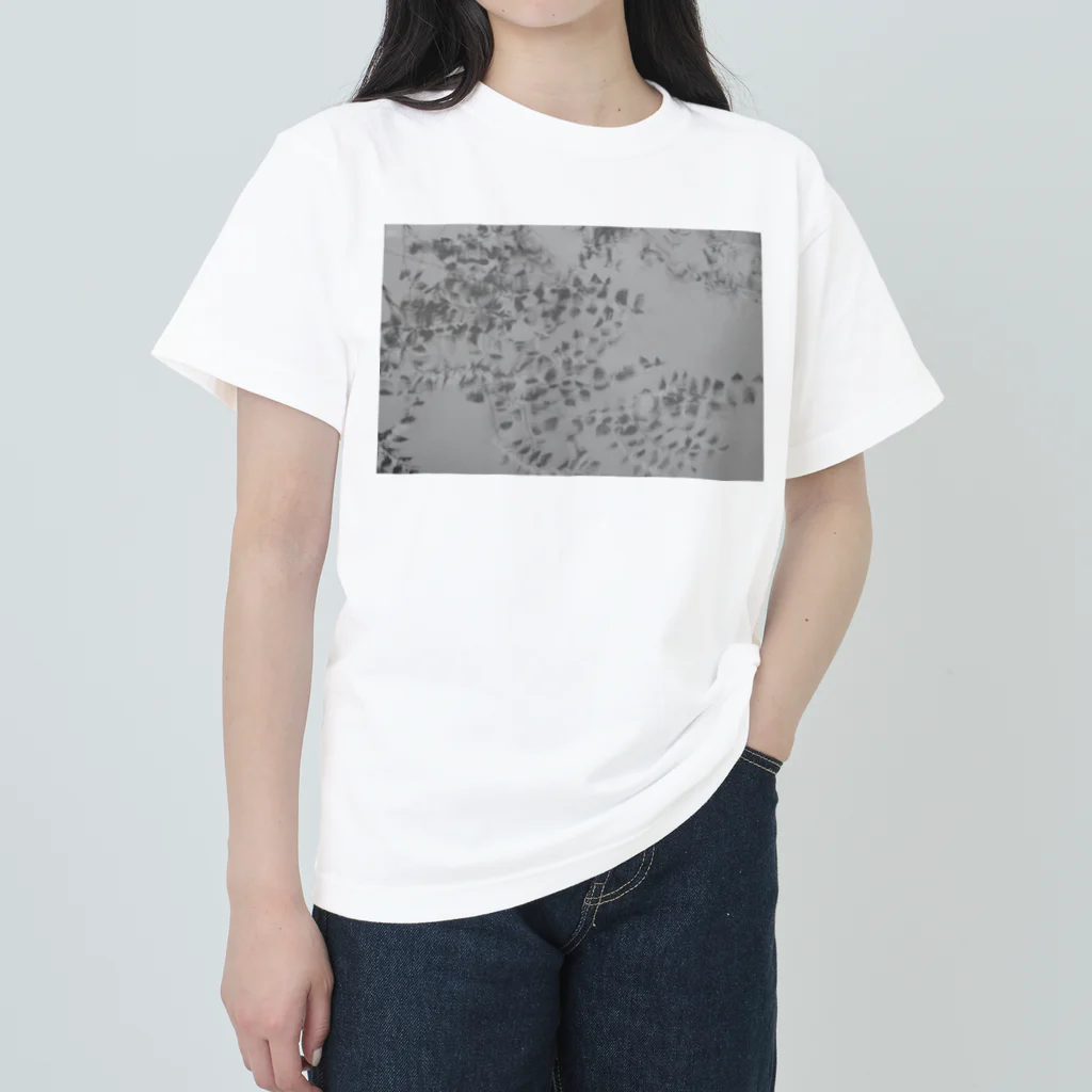 syuichiのreflection_001 Heavyweight T-Shirt