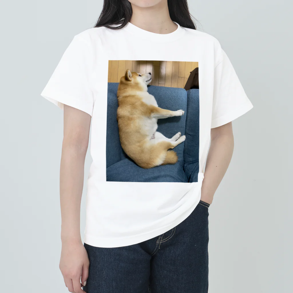 笛ガムの横犬 ヘビーウェイトTシャツ