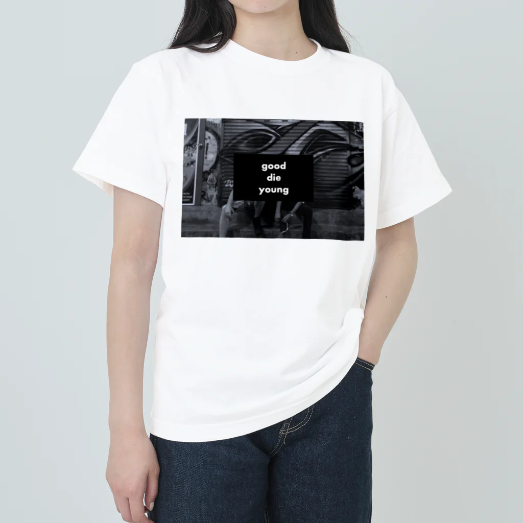 dolidoliのgood die young Heavyweight T-Shirt