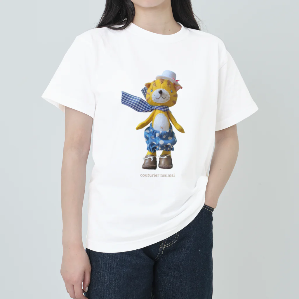 クチュリエマイマイのクチュリエマイマイトラさんドール Heavyweight T-Shirt