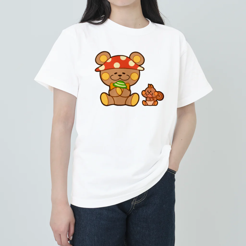 レタ(LETA)のぬいクマちゃんのキノコがり Heavyweight T-Shirt