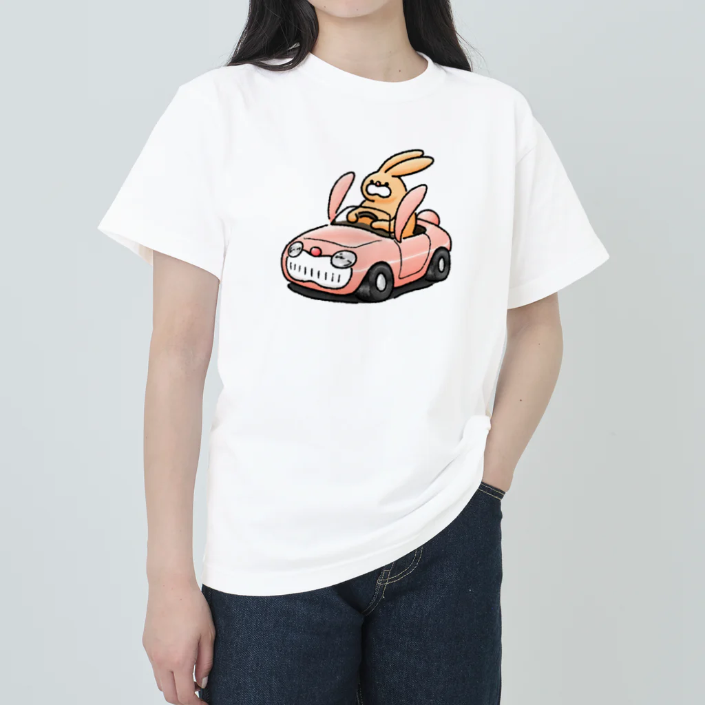 働きたくないのうさぎカーを運転するうさぎ Heavyweight T-Shirt