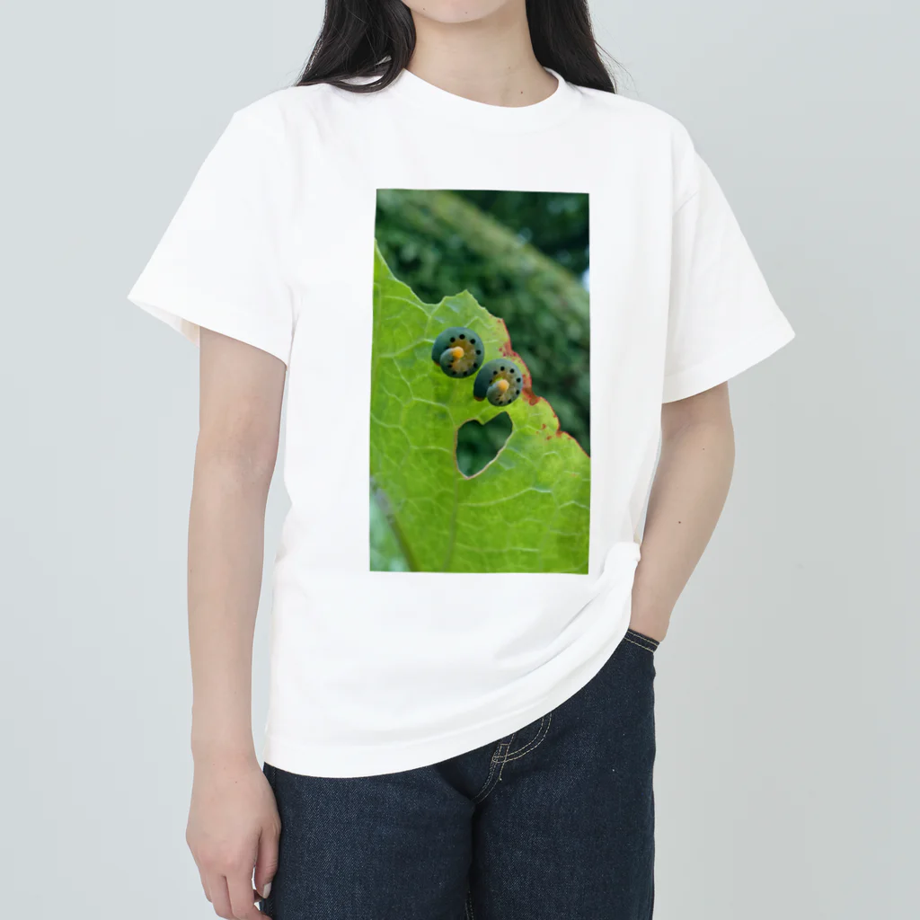 富永ちみのハグロハバチ幼虫シンクロ ヘビーウェイトTシャツ