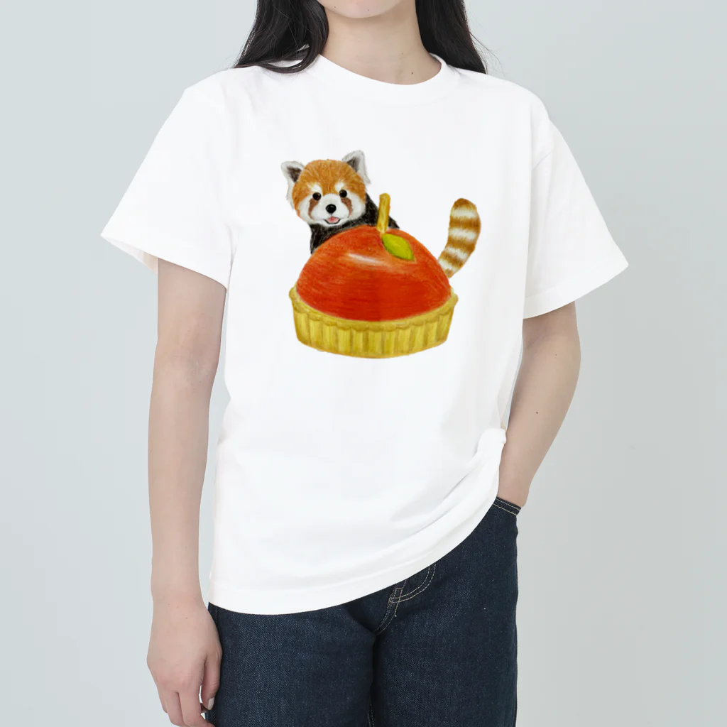 momo♡animsls Storeのレッサーパンダ (林檎のタルト) Heavyweight T-Shirt