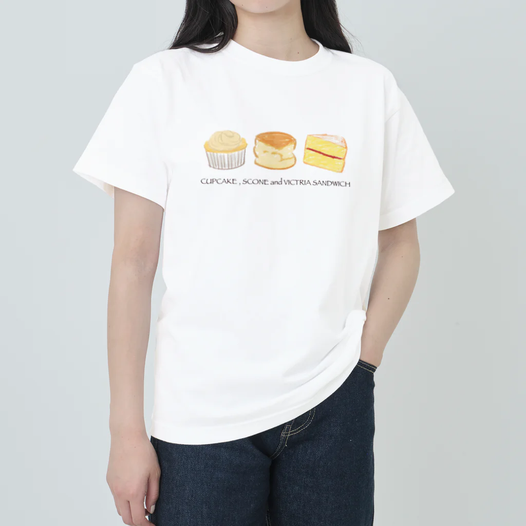 ゆきの絵です。のカップケーキ　スコーン　ビクトリアサンドウィッチ ヘビーウェイトTシャツ