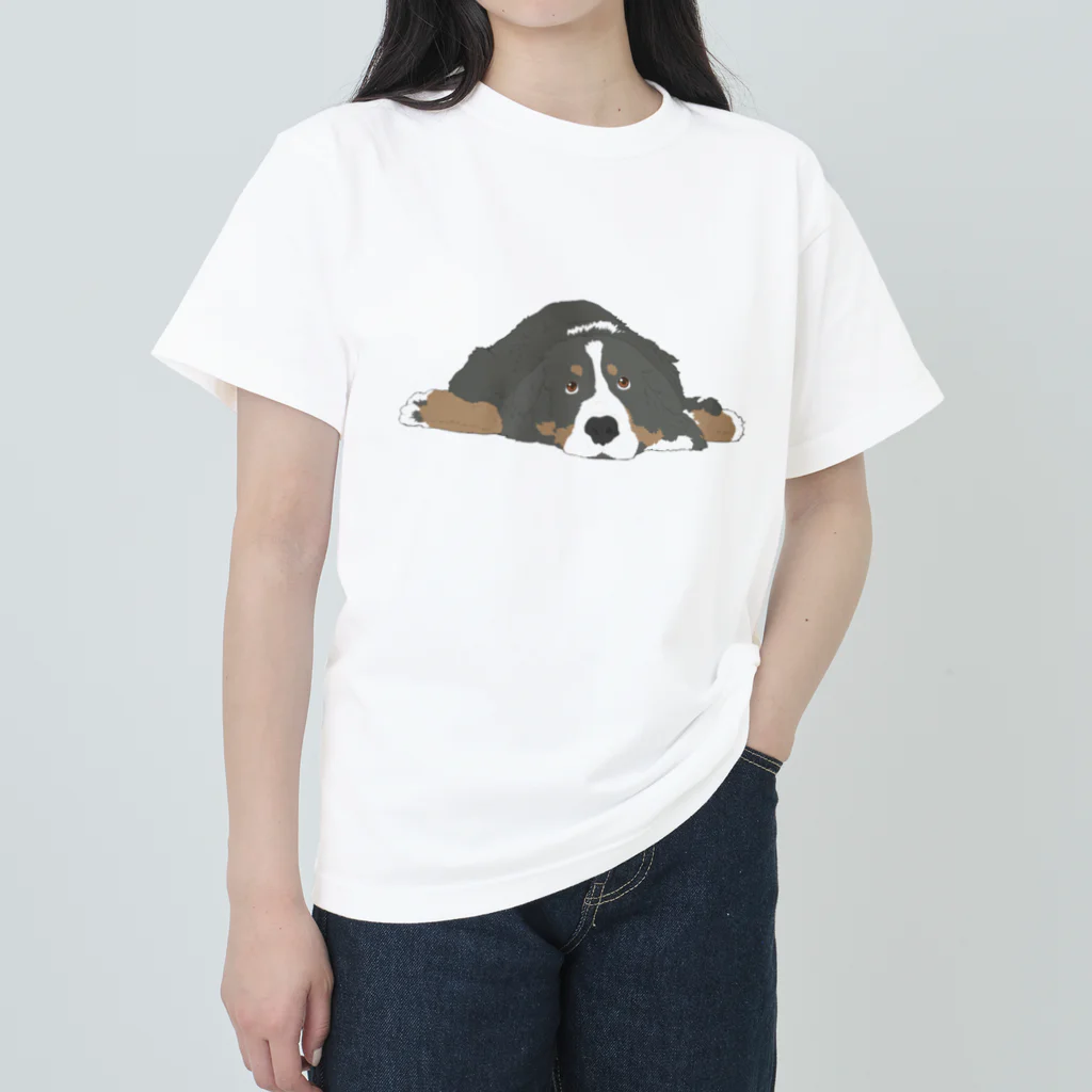 ワンコグッズの寝そべったバーニーズ Heavyweight T-Shirt