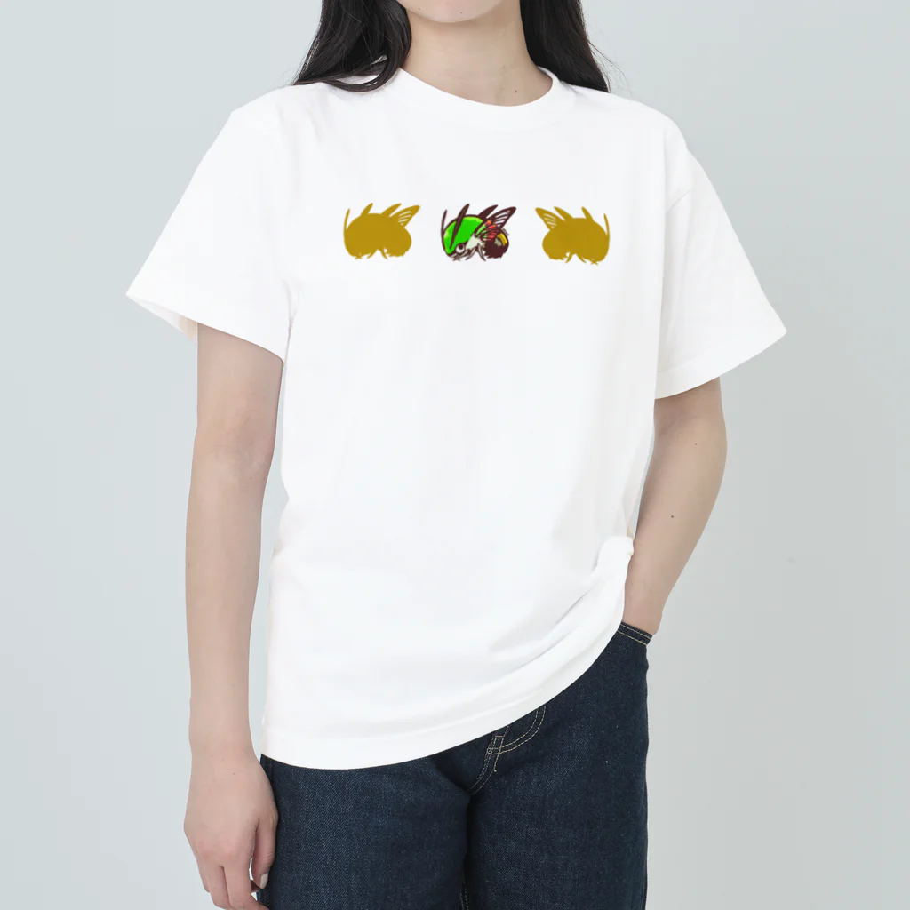 akari🌼虫デフォルメ作家のオオスカシバ【LOVE BUGS!】 ヘビーウェイトTシャツ