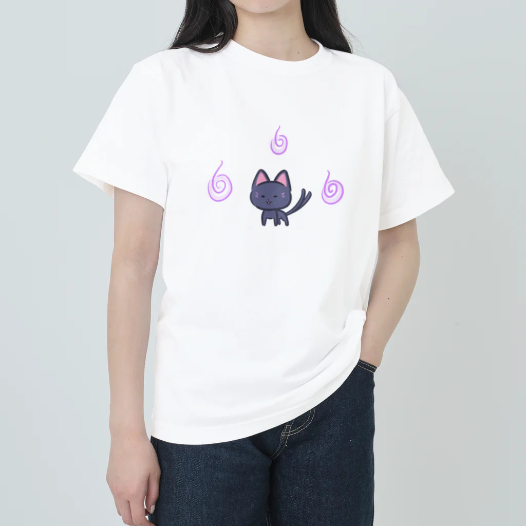 猫の隠れ家のいつもおそばにちびあやかし【ちび猫又ちゃん（黒猫）】 Heavyweight T-Shirt