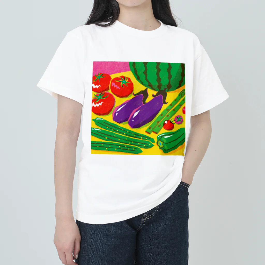 アカネッコのなつやさいたち Heavyweight T-Shirt